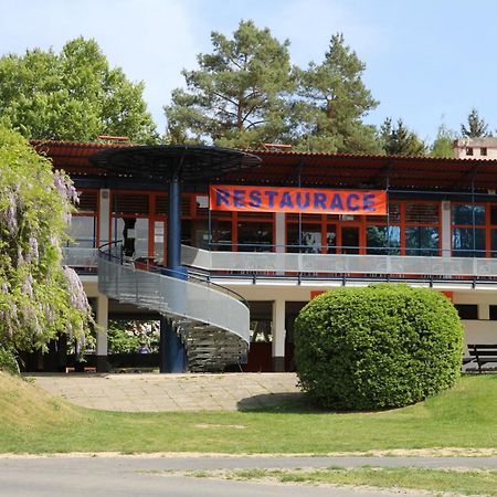 Juniorcamp Nova Zivohost 호텔 Křečovice 외부 사진