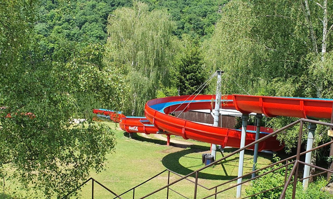Juniorcamp Nova Zivohost 호텔 Křečovice 외부 사진