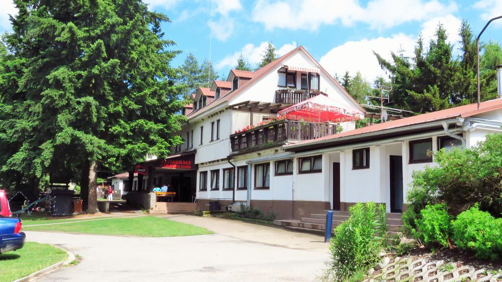 Juniorcamp Nova Zivohost 호텔 Křečovice 외부 사진