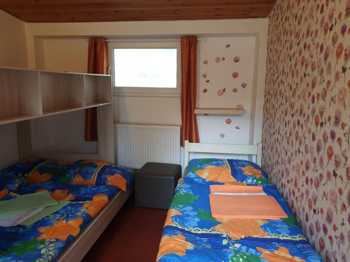 Juniorcamp Nova Zivohost 호텔 Křečovice 외부 사진